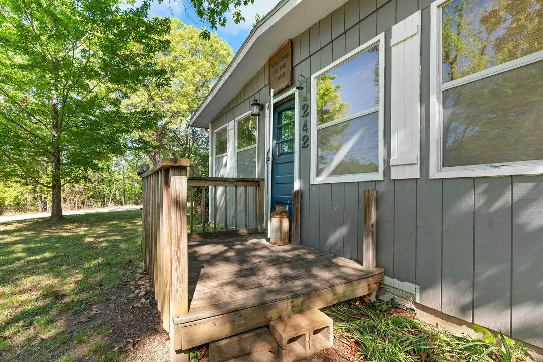 242 Gregory Road — photo 12