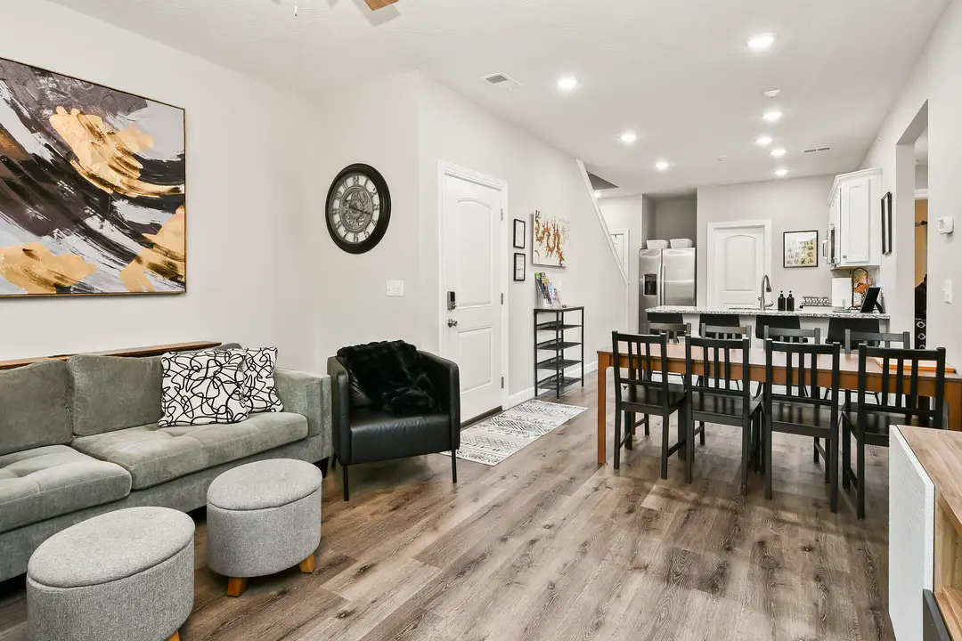 3003 N Vineyards Terrace — photo 8