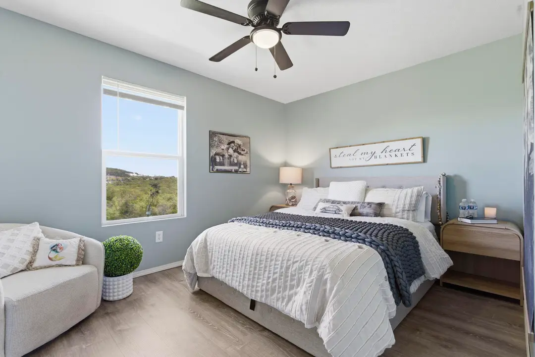 2950 Vineyards Parkway — photo 12