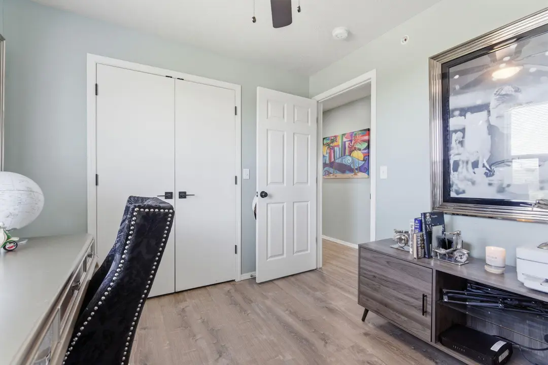 2950 Vineyards Parkway — photo 20
