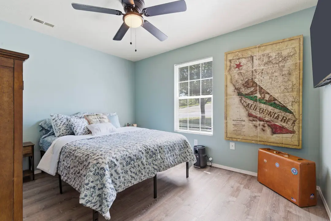2950 Vineyards Parkway — photo 23