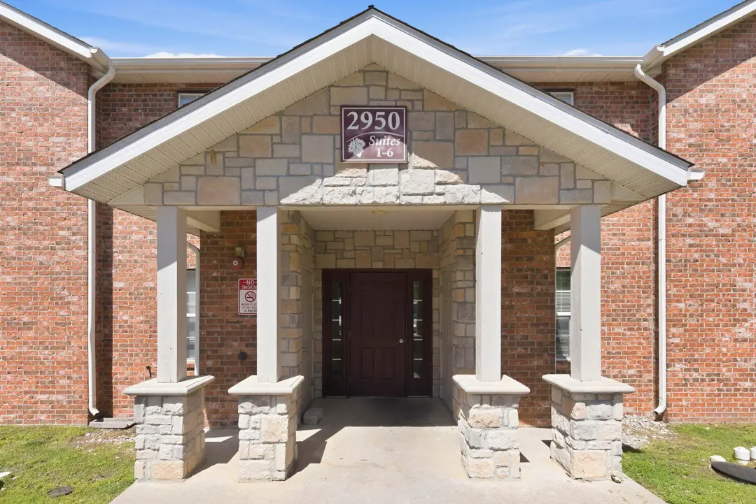 2950 Vineyards Parkway — photo 30