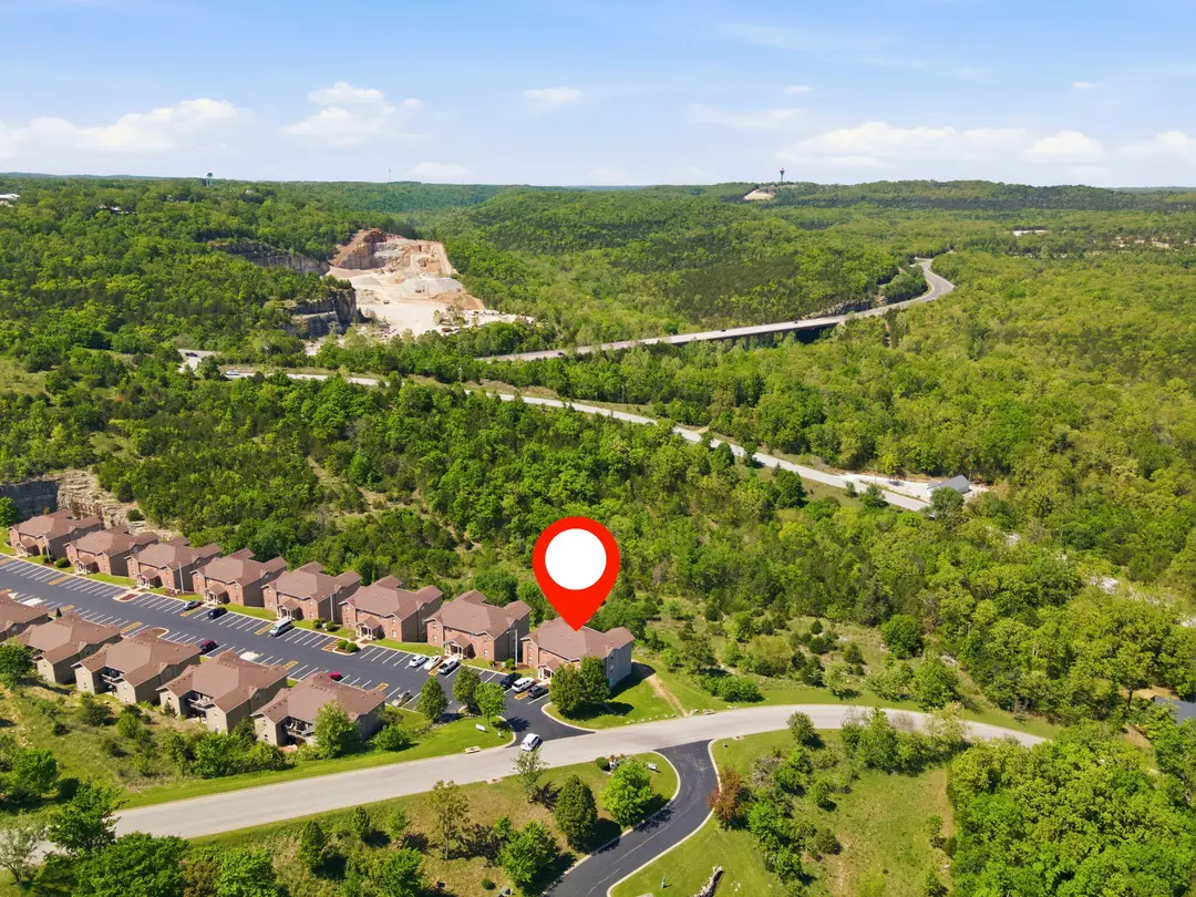 2950 Vineyards Parkway — photo 39