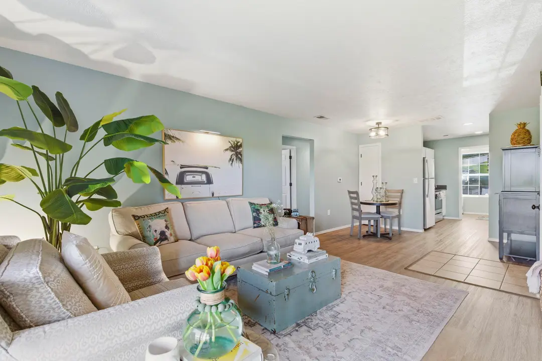 2950 Vineyards Parkway — photo 5