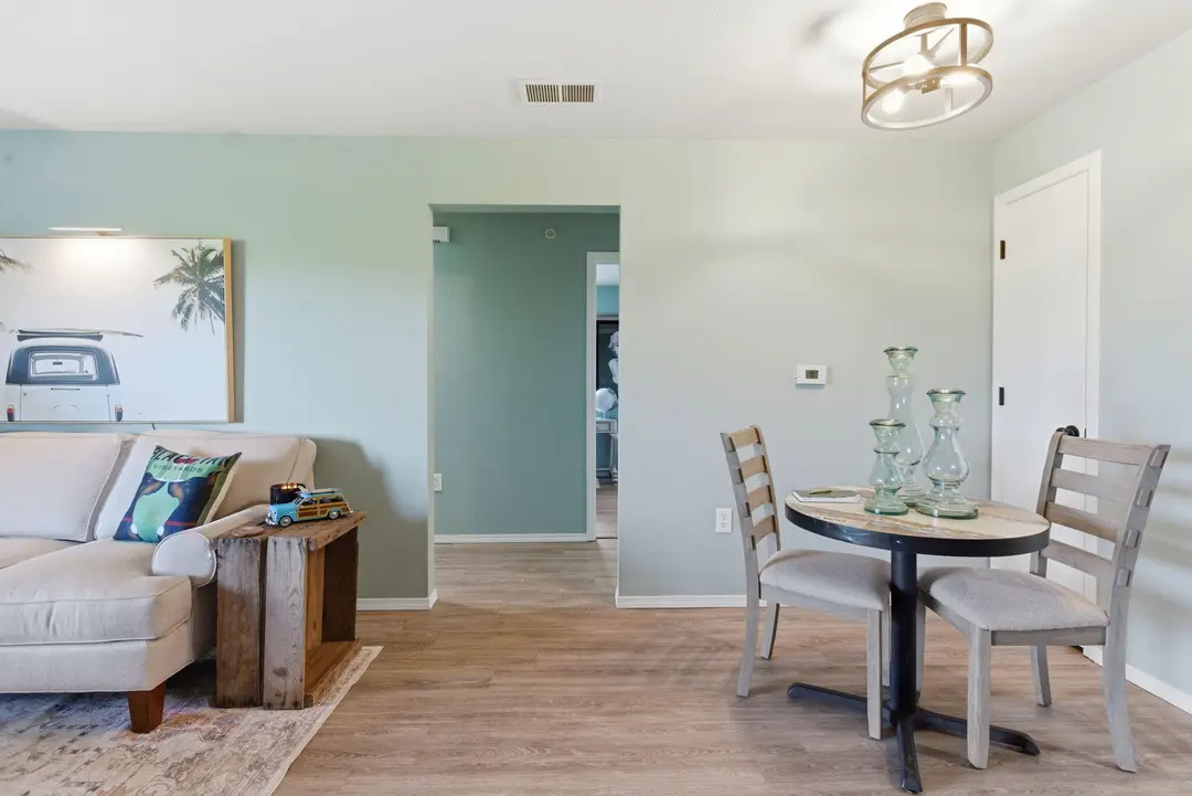 2950 Vineyards Parkway — photo 8