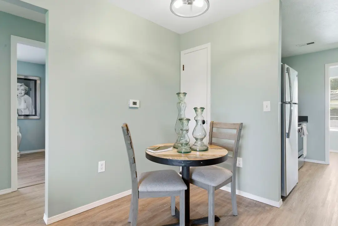 2950 Vineyards Parkway — photo 9