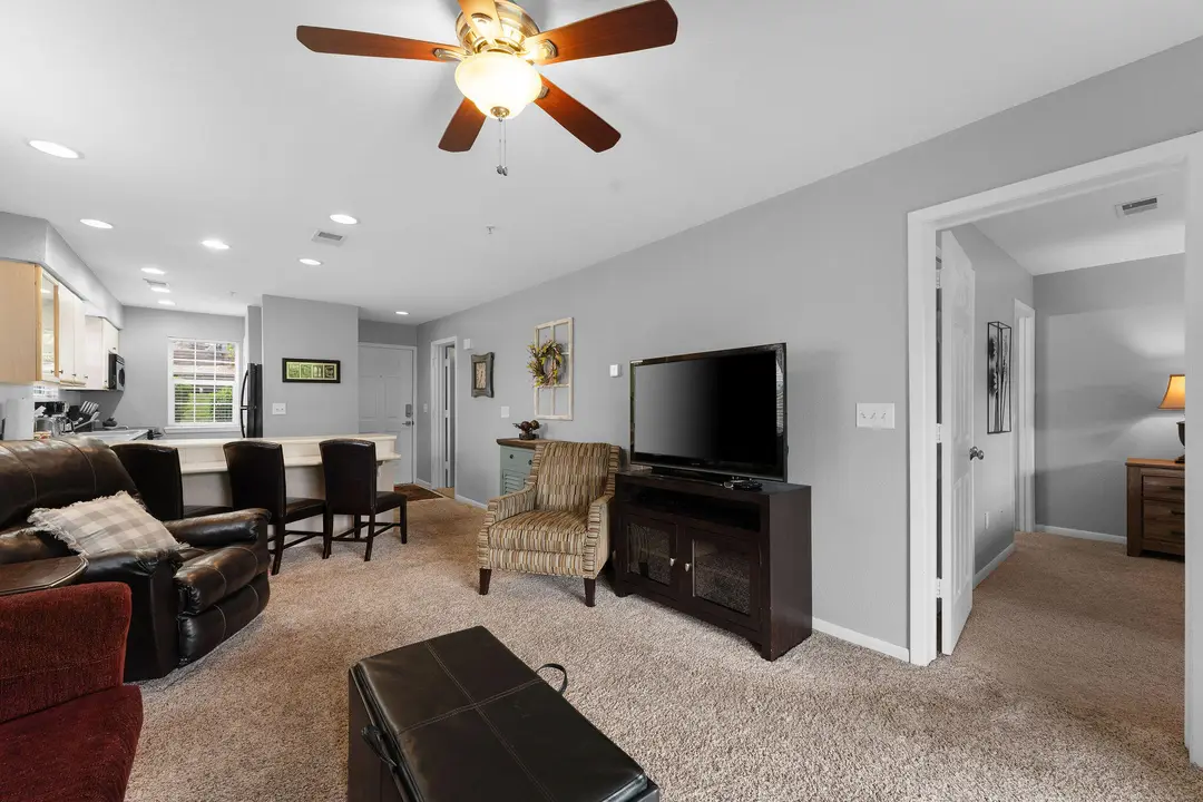 505 Valley View — photo 11