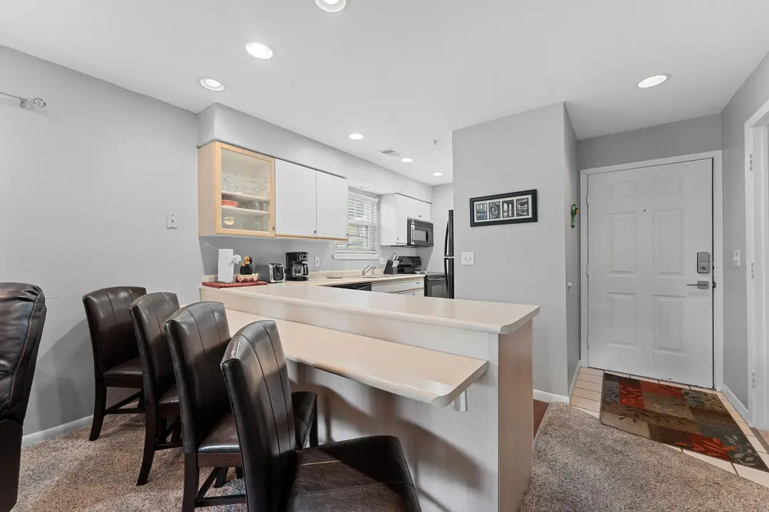 505 Valley View — photo 7
