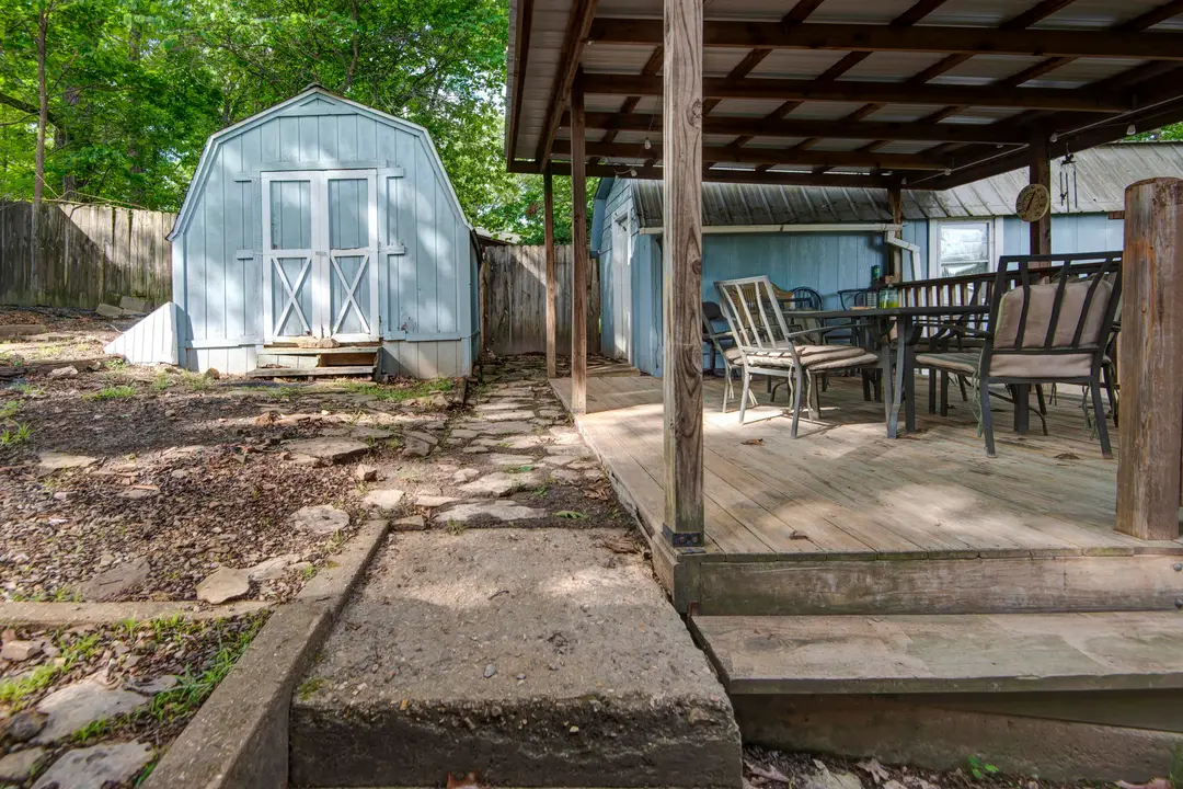 179 Dallas Road — photo 39