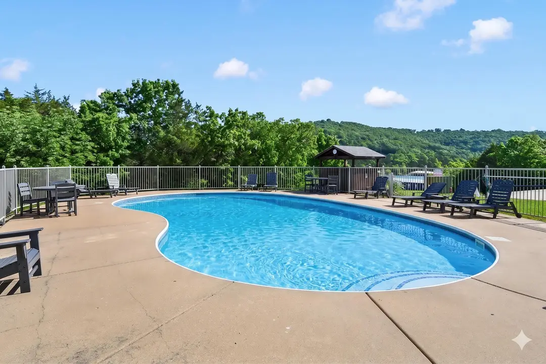 680 Emerald Pointe Drive — photo 10