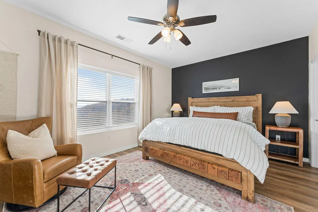 3111 S Vineyards Terrace — photo 5