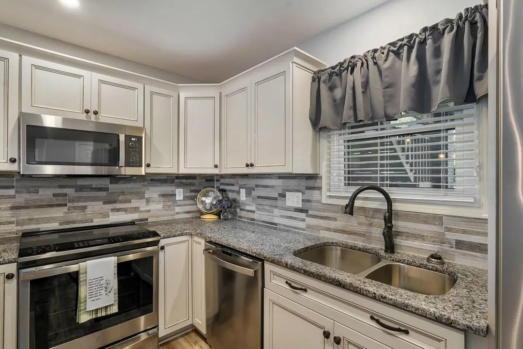 91 Port Drive — photo 2