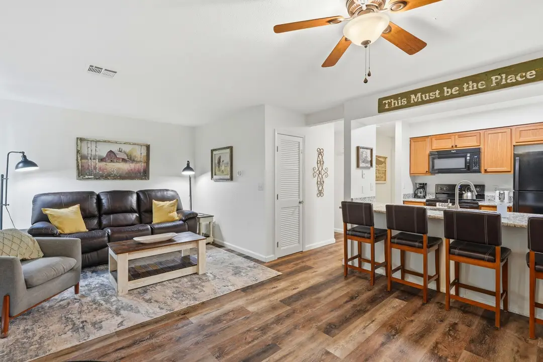 180 Lake Club Drive — photo 12