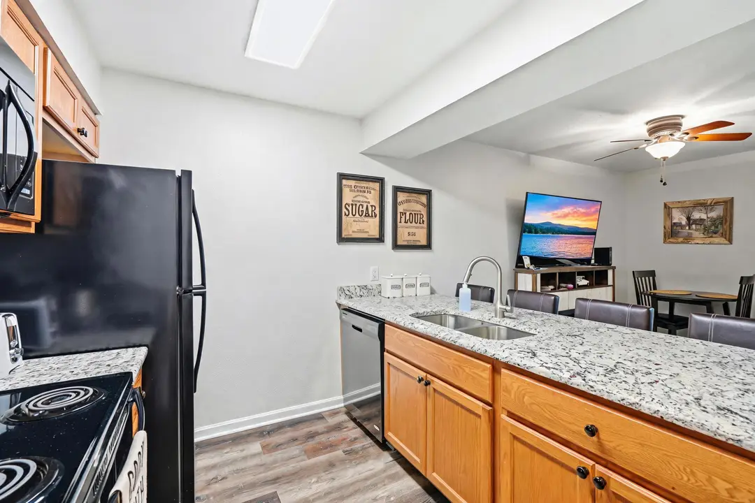 180 Lake Club Drive — photo 6