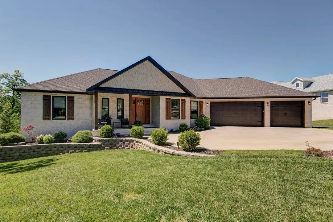 137 Winged Foot Drive
