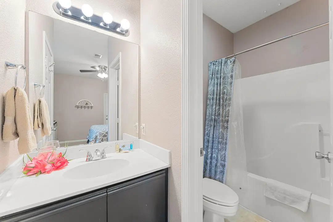813 Holiday Ridge — photo 12