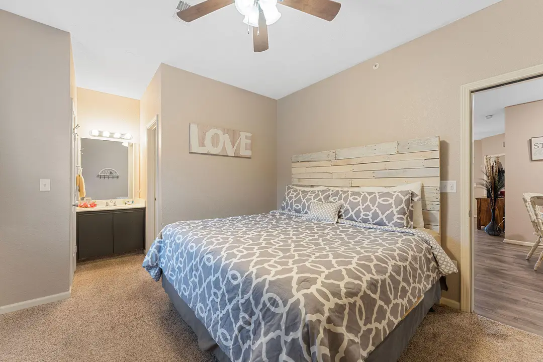 813 Holiday Ridge — photo 10