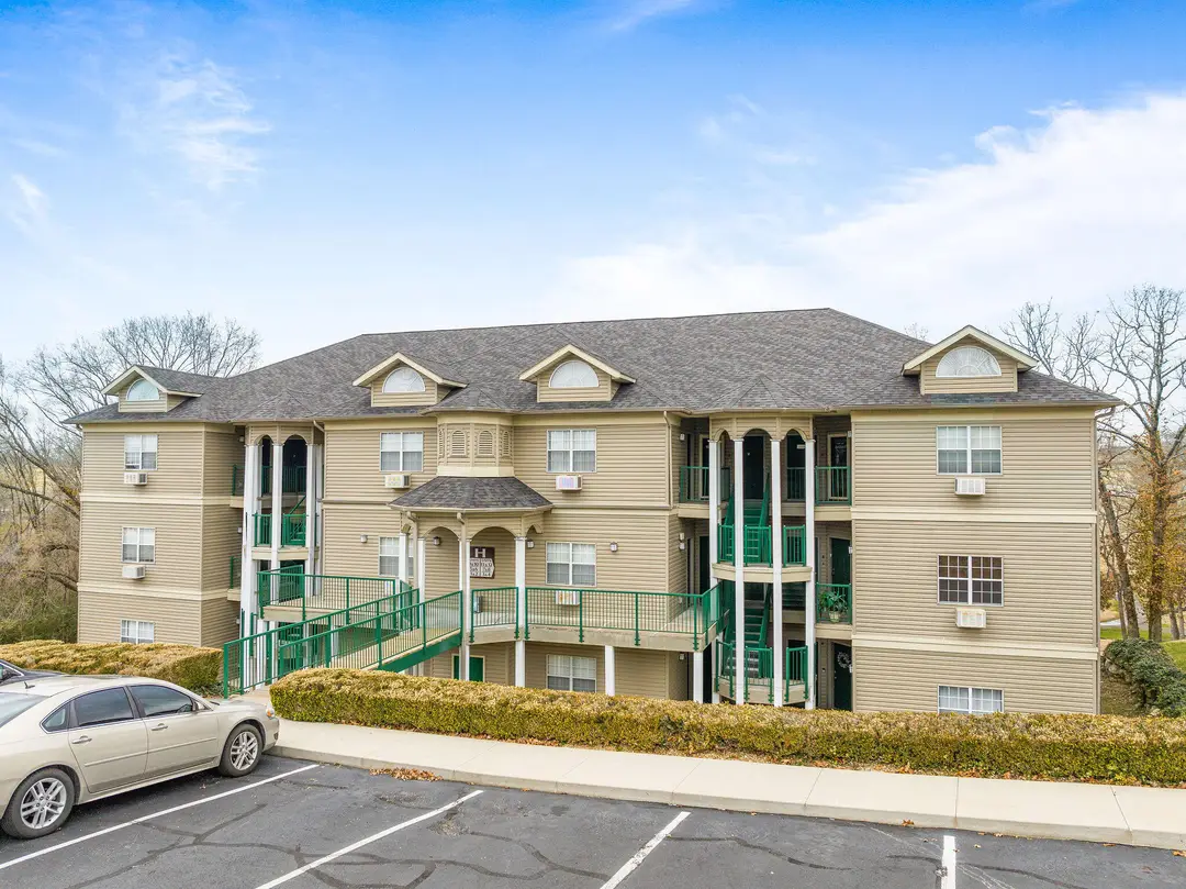 813 Holiday Ridge