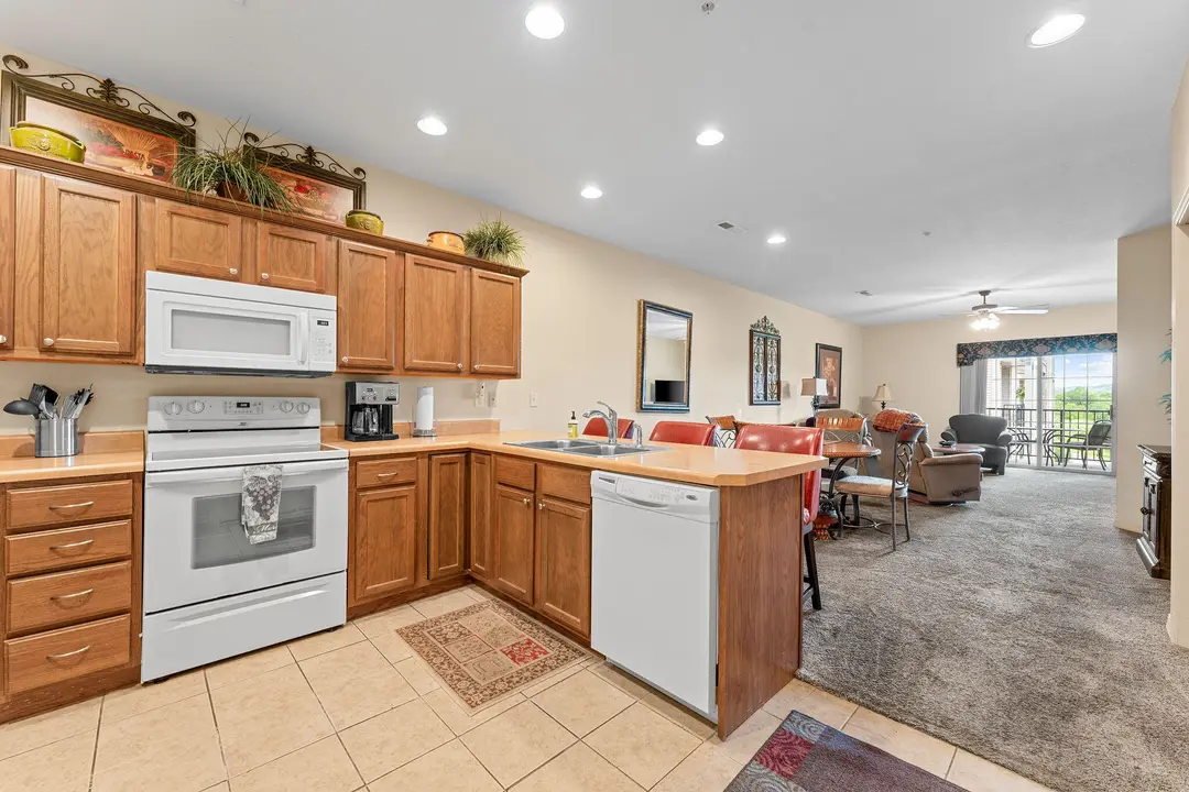 310 Wildwood Drive S — photo 12