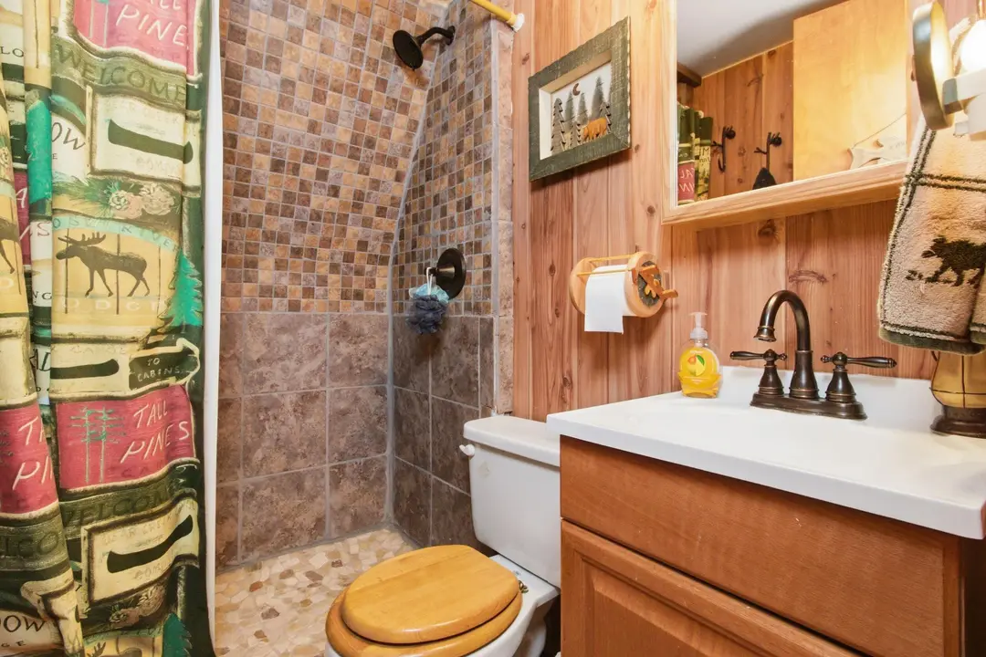 514 Iroquois Lane — photo 4