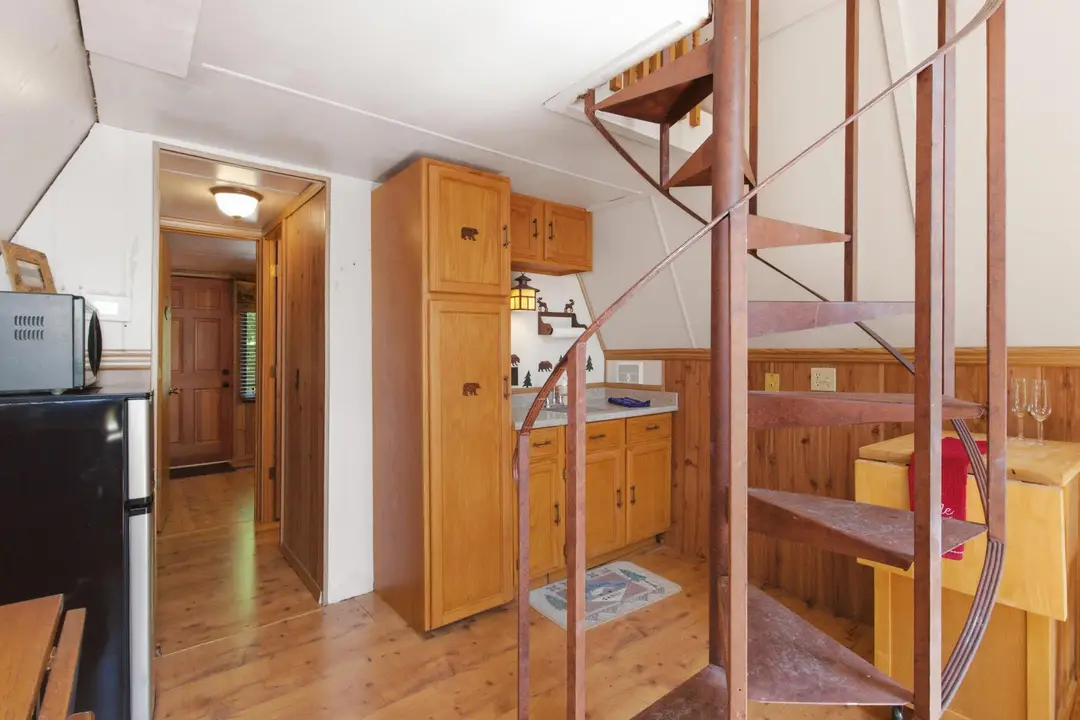 514 Iroquois Lane — photo 8