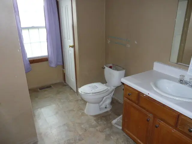 1006 Deerfield Road — photo 12