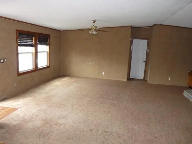 1006 Deerfield Road — photo 4
