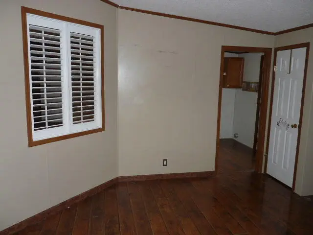 1006 Deerfield Road — photo 8