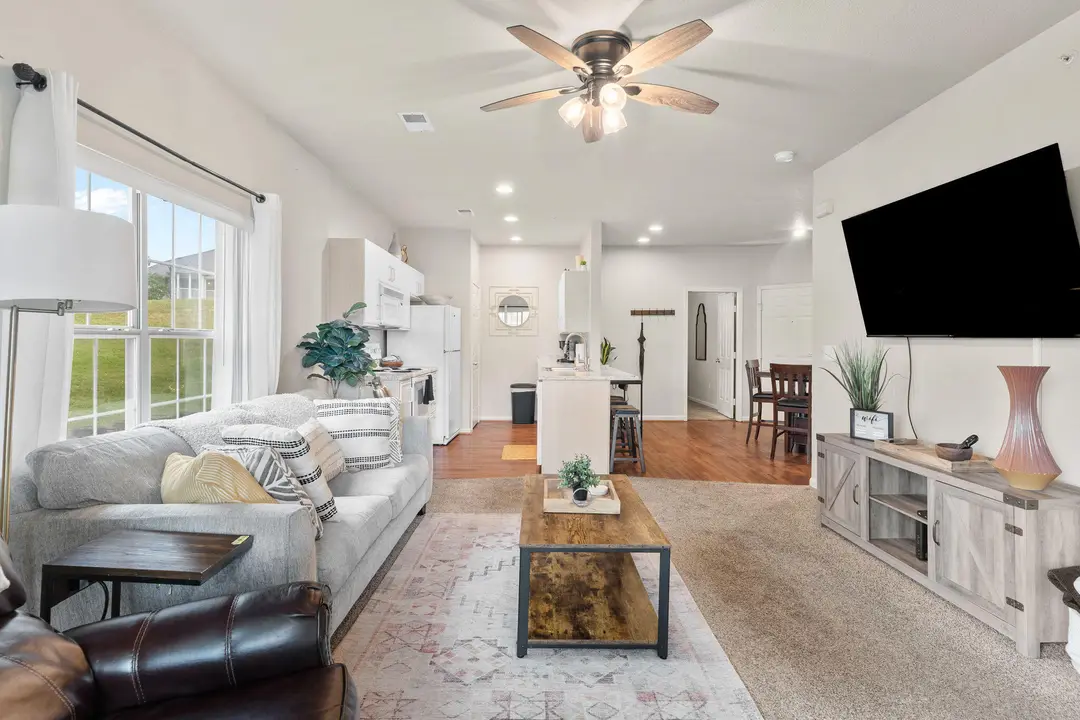 835 Fairview Street — photo 11