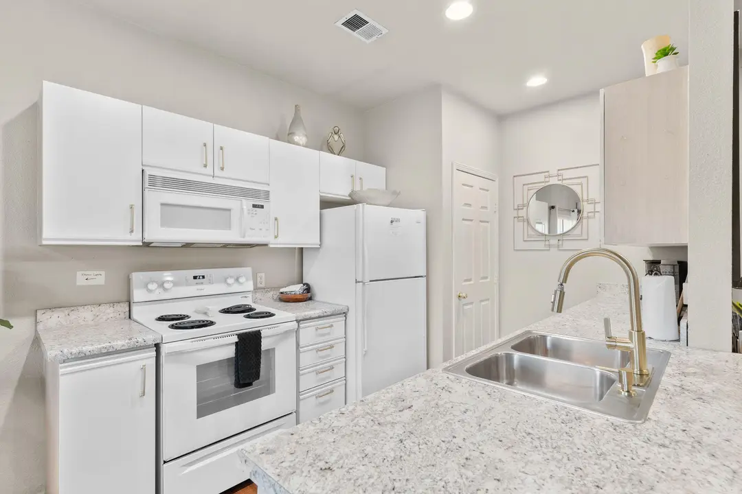 835 Fairview Street — photo 9
