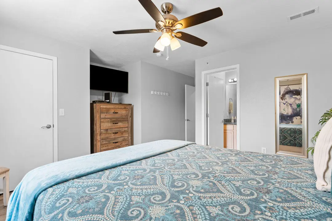 2901 Vineyards Parkway — photo 15