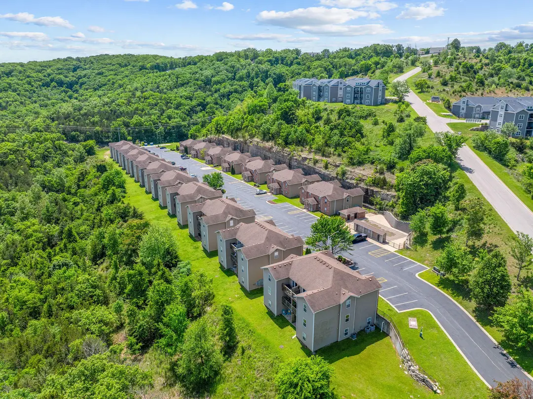 2901 Vineyards Parkway — photo 34