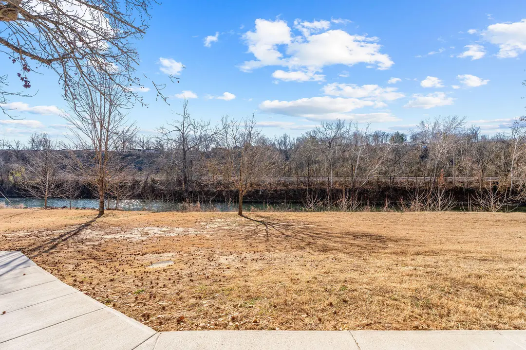 403 Veterans Boulevard — photo 14