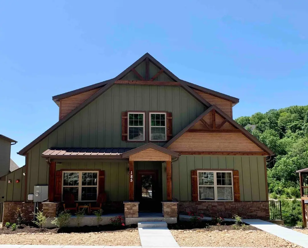 185 Lakefront Drive — photo 49