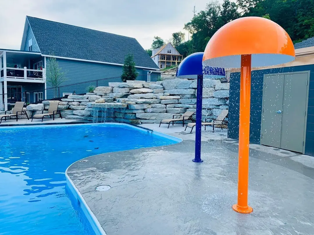 185 Lakefront Drive — photo 52