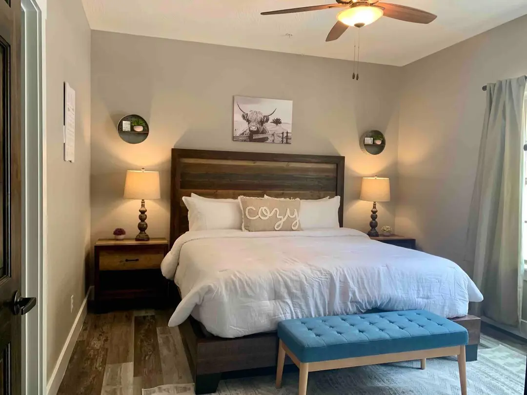 185 Lakefront Drive — photo 57