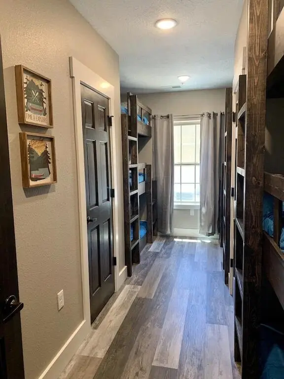 185 Lakefront Drive — photo 60