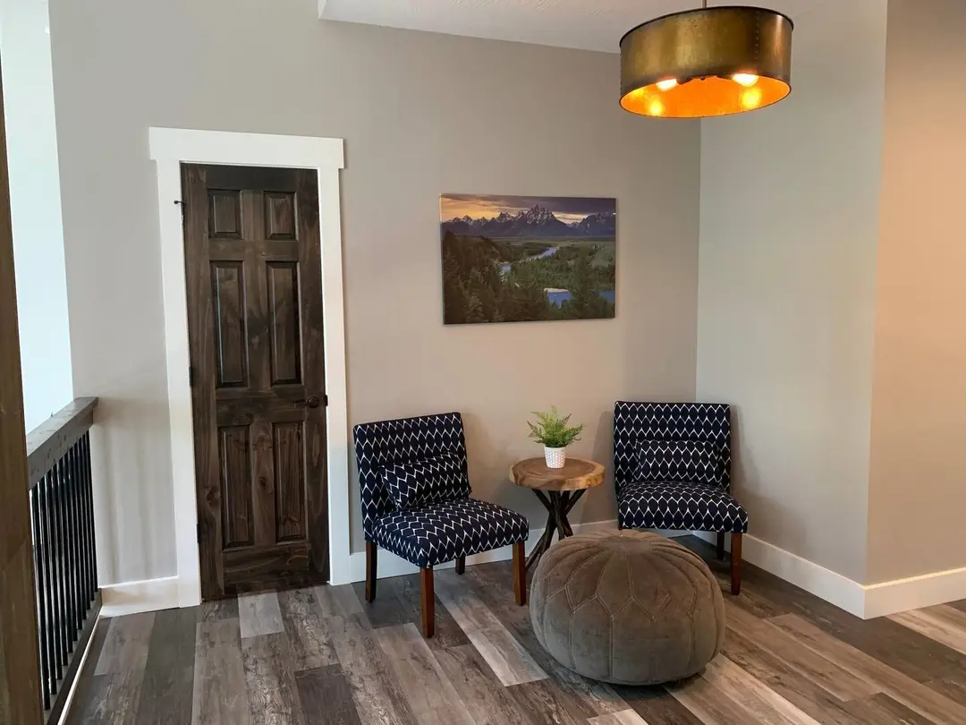 185 Lakefront Drive — photo 8
