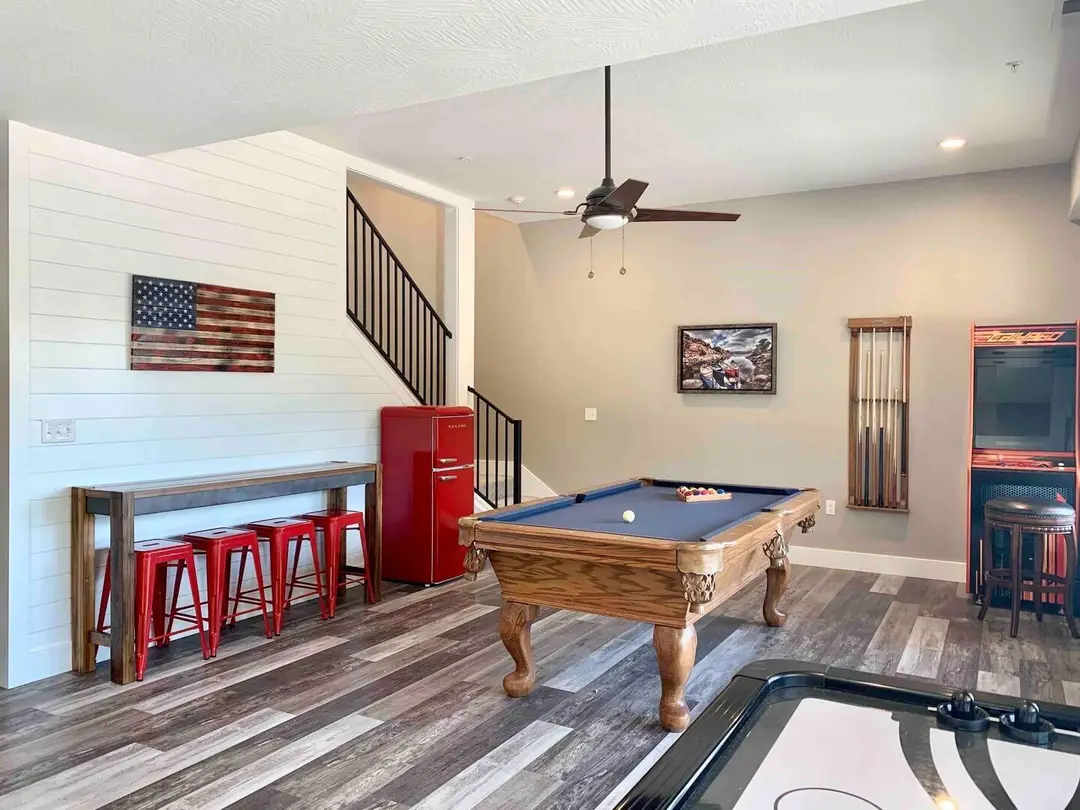 185 Lakefront Drive — photo 9