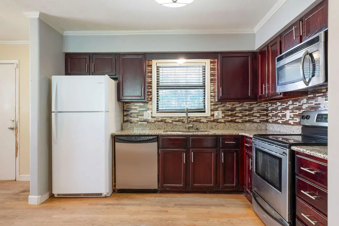 610 Pocahontas Street — photo 4