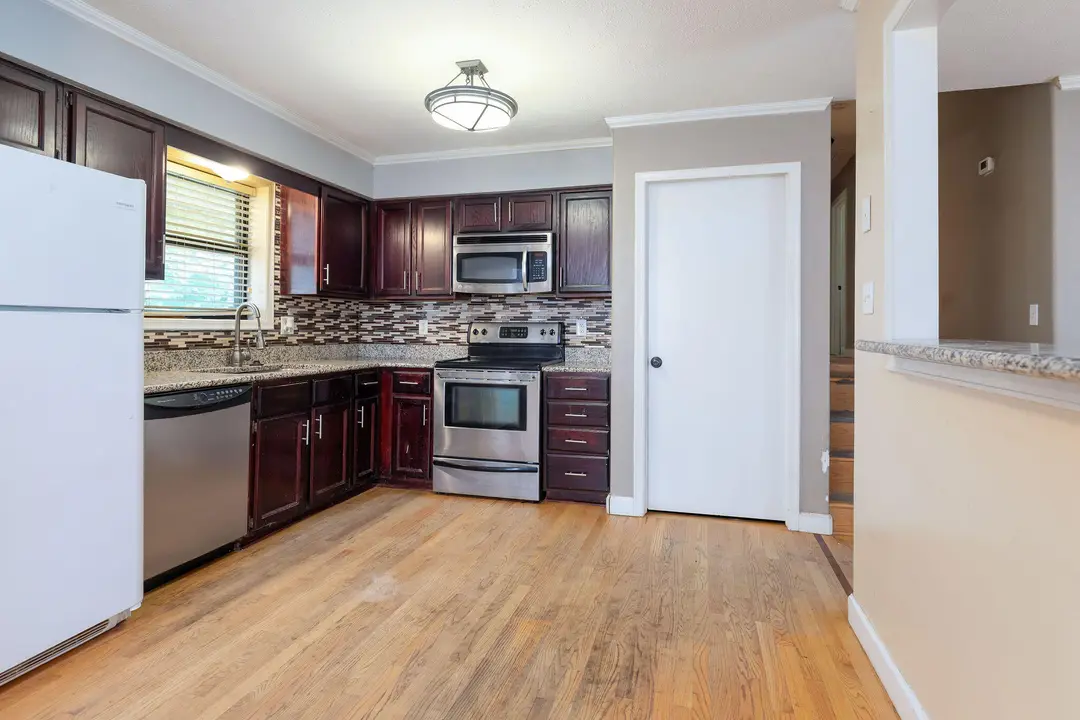 610 Pocahontas Street — photo 7