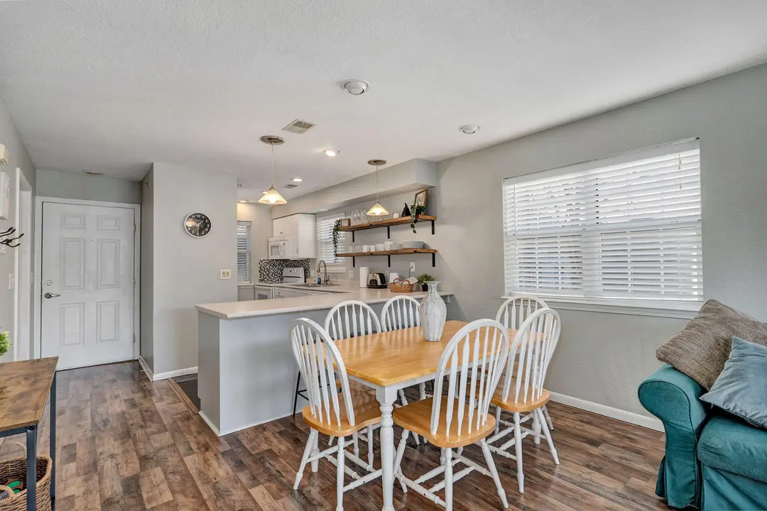 595 Timbercreek Road — photo 3