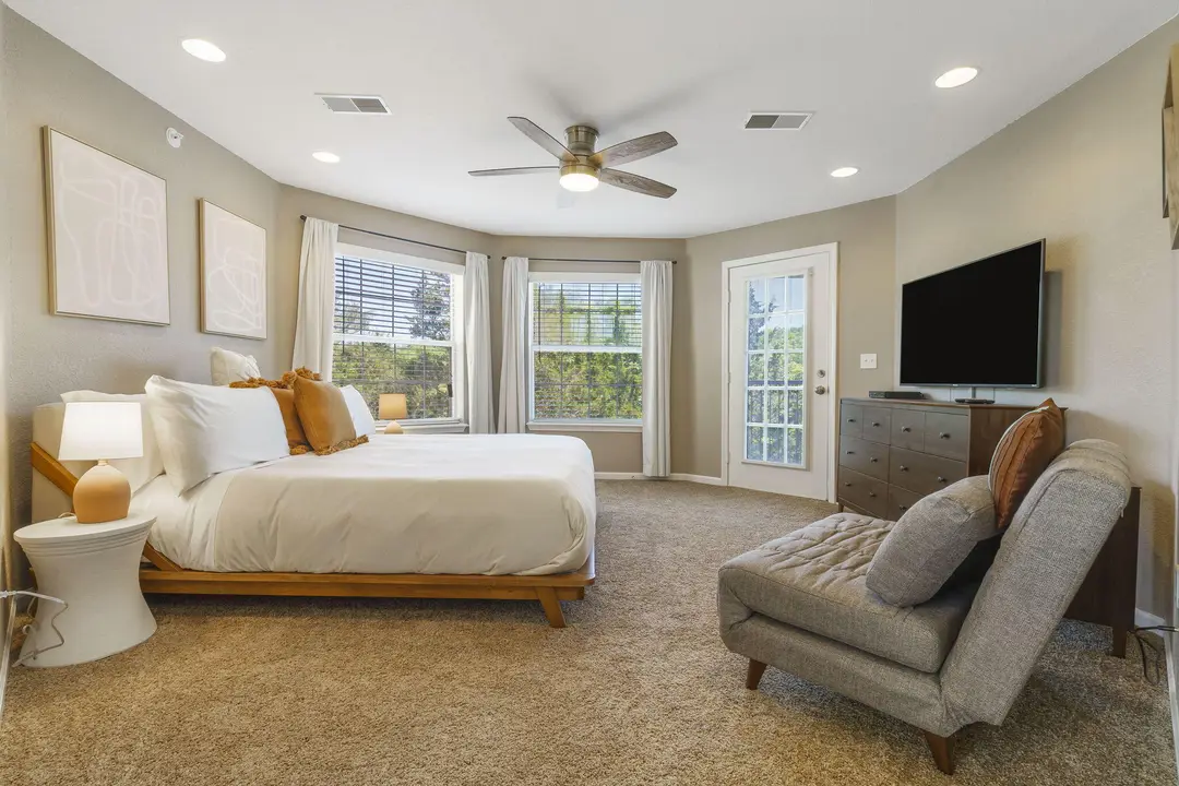 801 Rocky Shores Terrace — photo 4