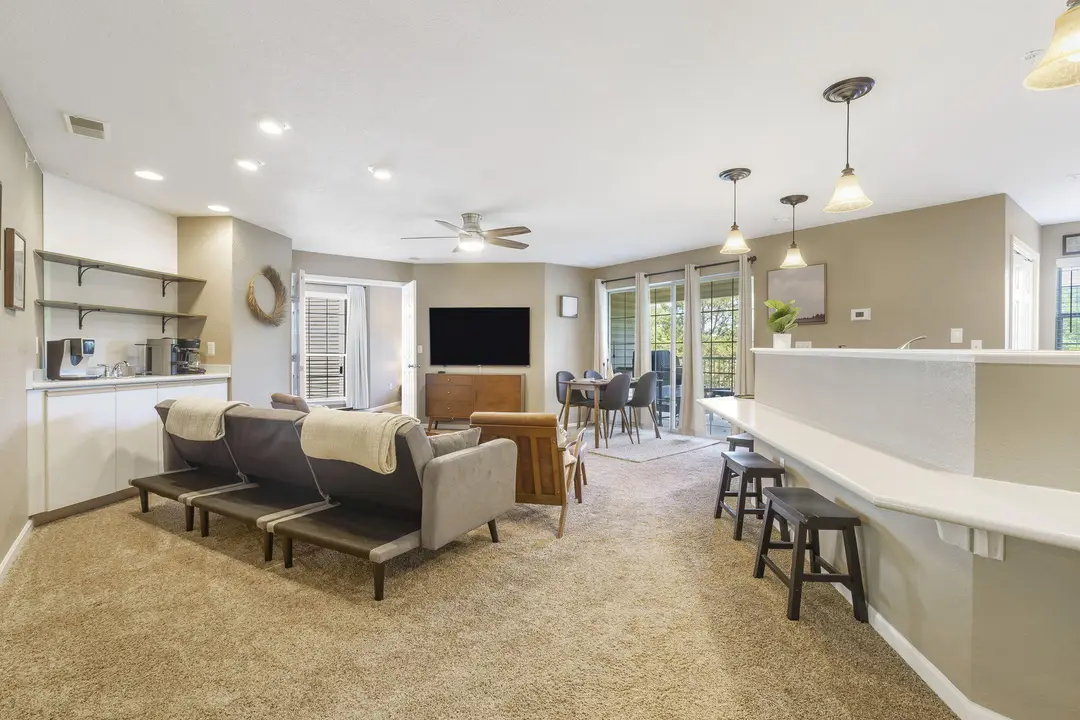 801 Rocky Shores Terrace — photo 7