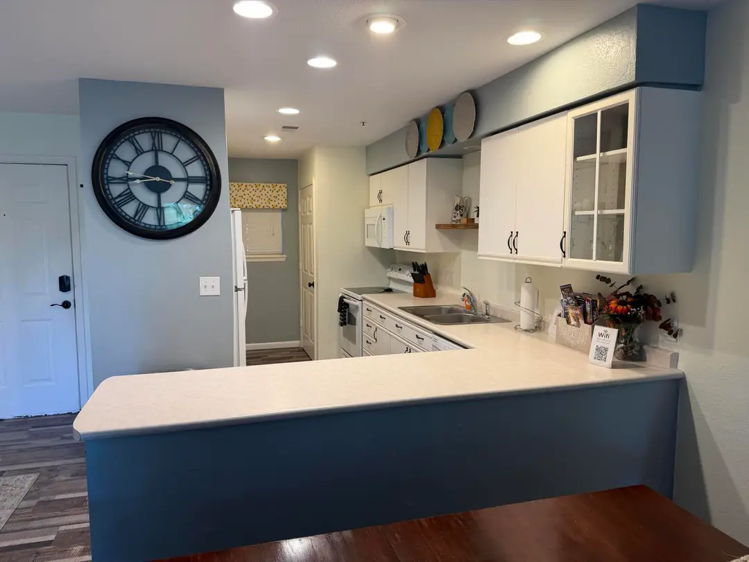 150 W Rockford Drive — photo 19