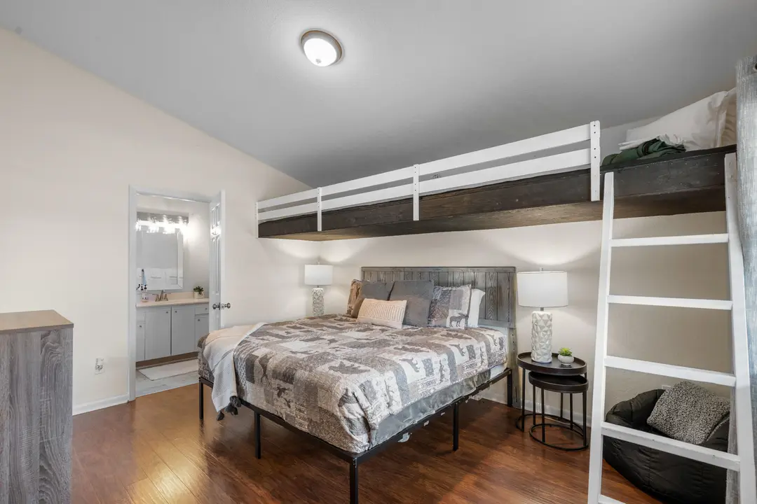 110 W Rockford Drive — photo 19