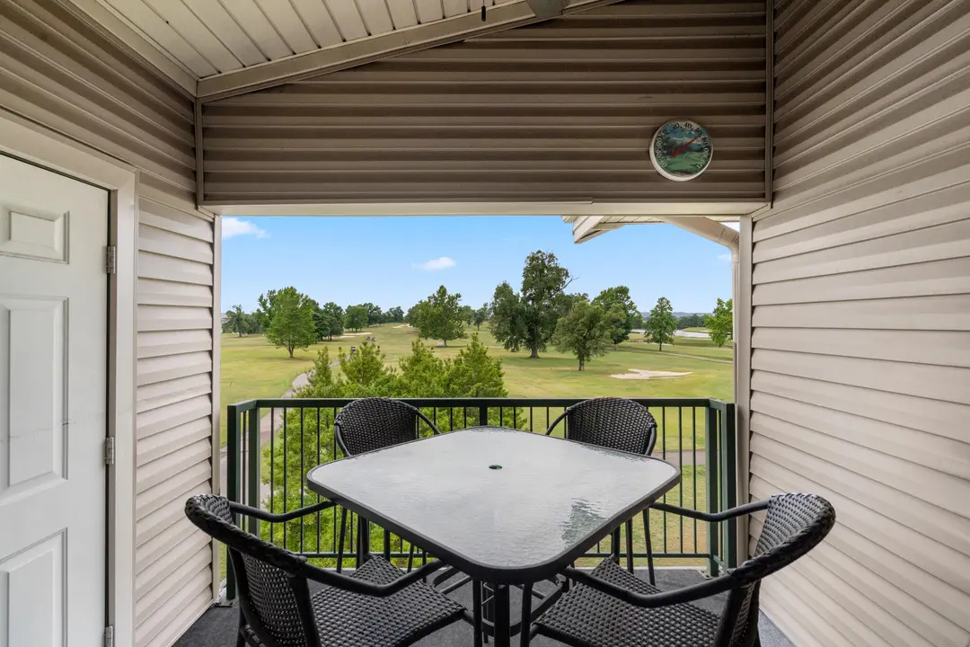 110 W Rockford Drive — photo 21