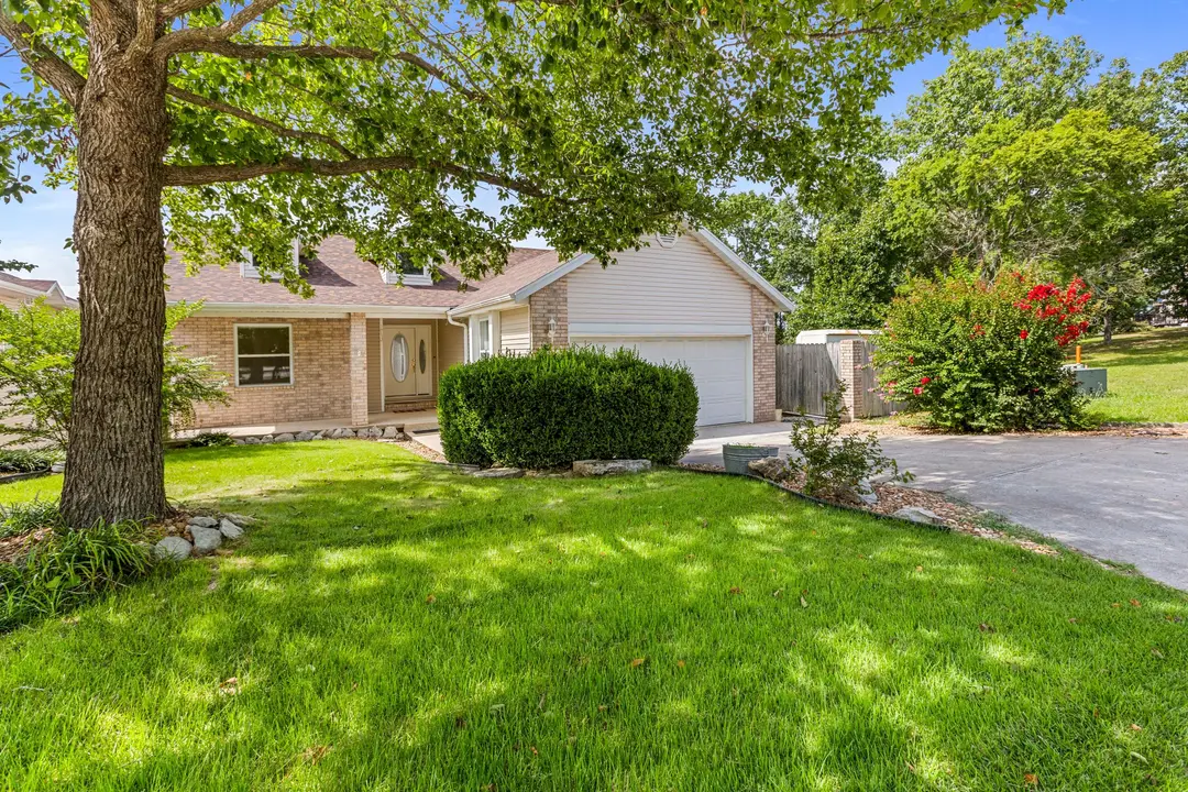 1663 Mule Barn Drive — photo 1