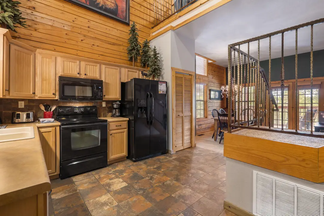 272 Oakridge Road — photo 18
