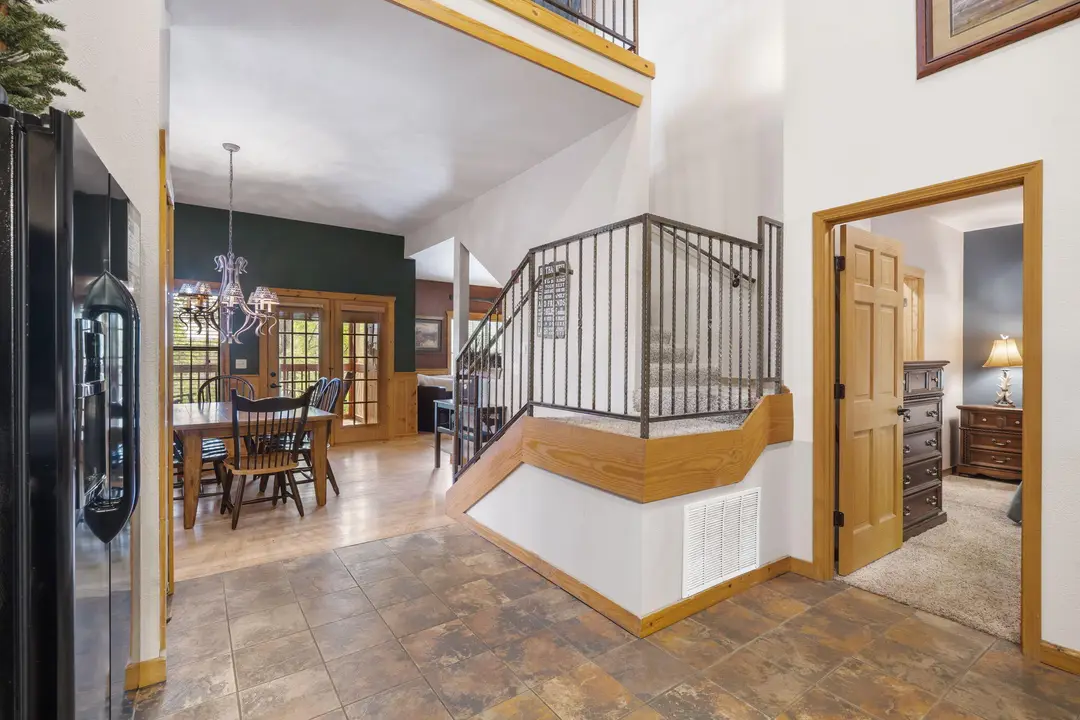 272 Oakridge Road — photo 4